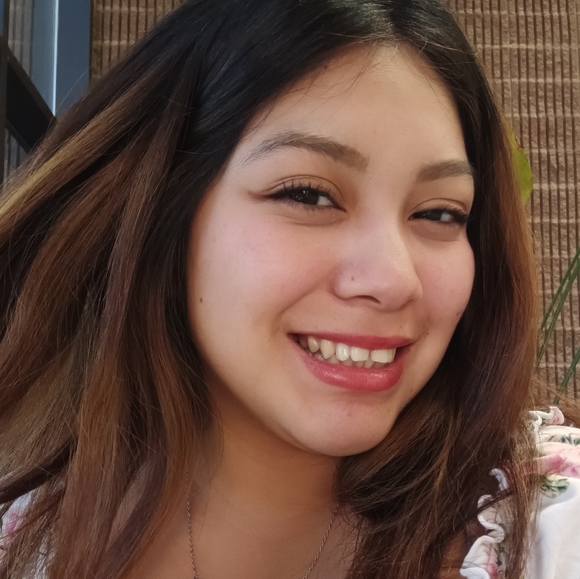 Meet your Posher, Jessica - Picture 1 of 1